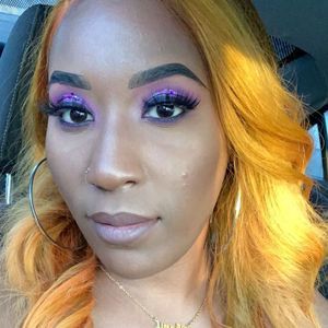 Meet your Posher, Ebony